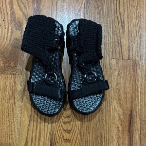 Black o ring braided knit platform sandals 40
